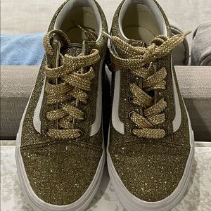 Vans® Unisex Old Skool Lace-Up Sneakers in Gold Glitter